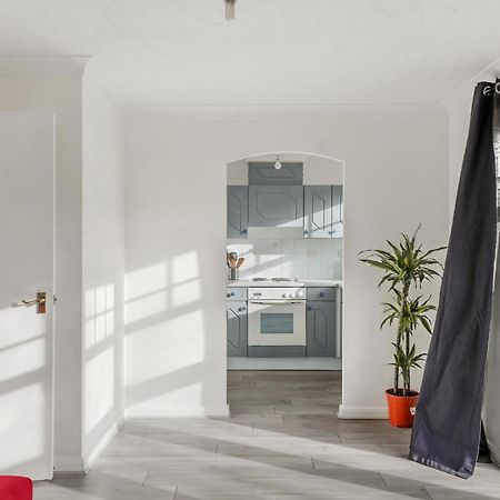 Apartamento Cozy Luton Town Centre Retreat Exterior foto