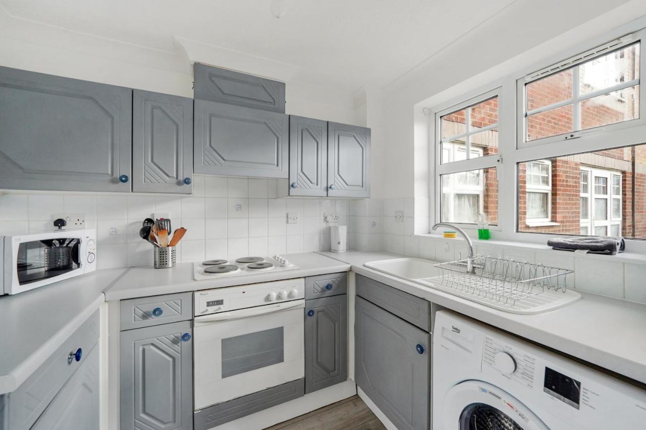 Apartamento Cozy Luton Town Centre Retreat Exterior foto